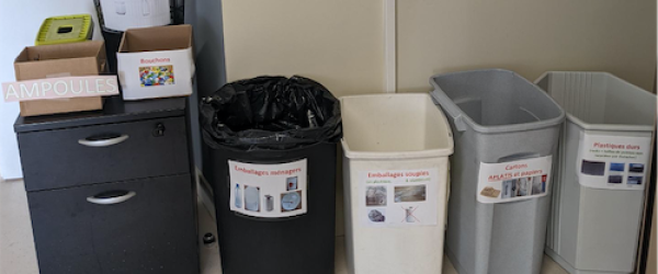 recyclage bins